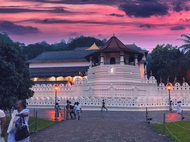 Experience Kandy